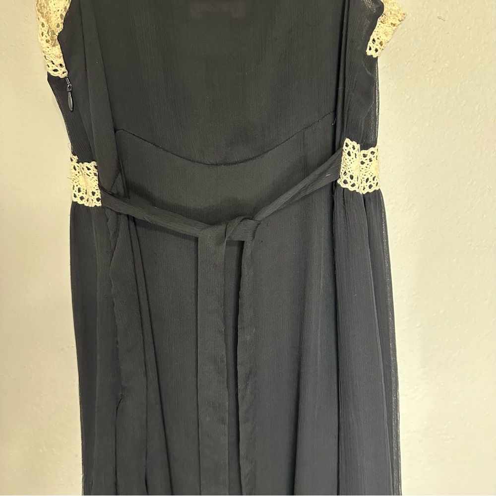 Vintage 100% Whimsigoth Silk Black Dress with Crochet Straps and Details. Size 8 - Picture 6 of 8